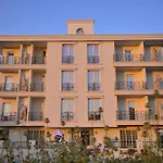 Cella & Ephesus Otel 3*