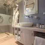 Cella & Ephesus Otel 3*