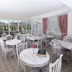 Cella & Ephesus Otel 3*
