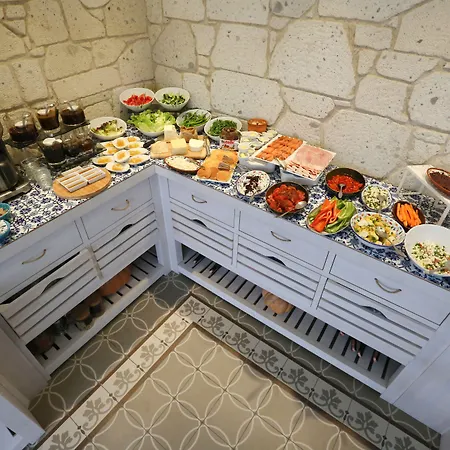 Hotel Cella & Ephesus 3*