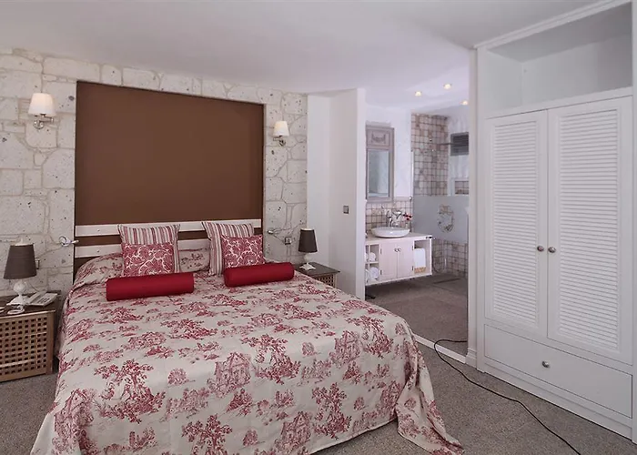 Cella & Ephesus Otel 3*