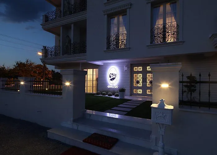 Cella & Ephesus Otel 3*