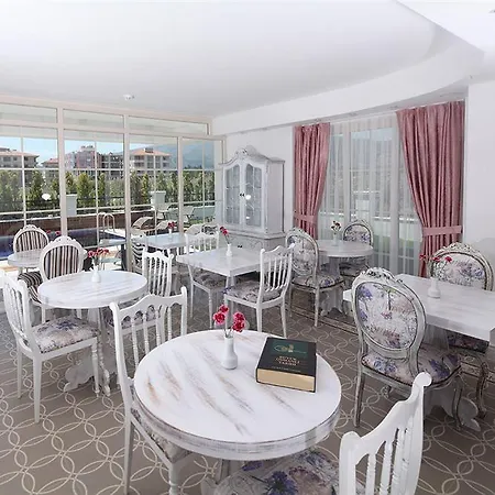 Cella & Ephesus Hotel 3*