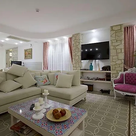 Cella & Ephesus Hotel 3*