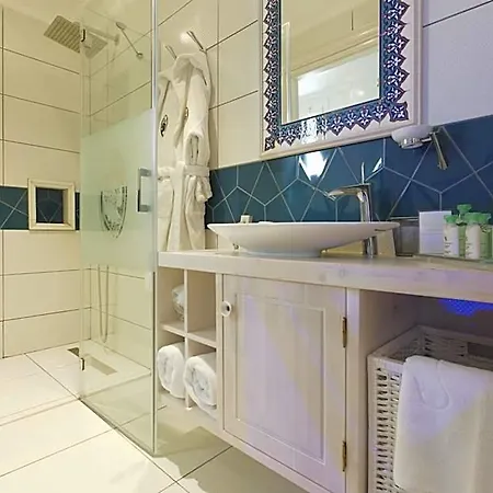 Cella & Ephesus Hotel