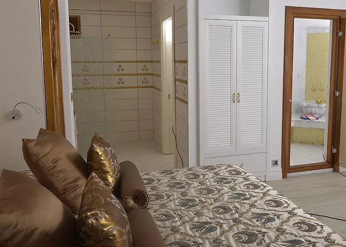 Hotel Cella & Ephesus 3*