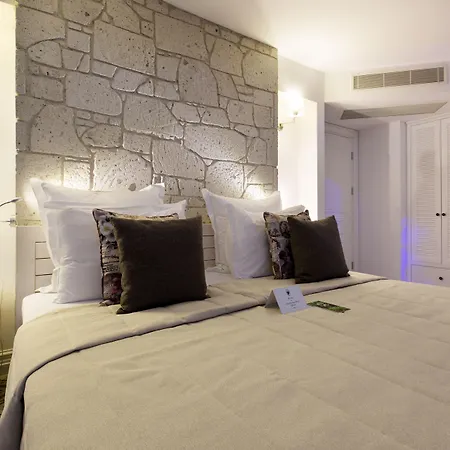 Cella & Ephesus 酒店 3*