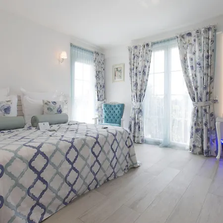 Cella & Ephesus 3* 塞尔丘克