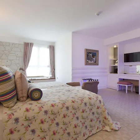 Cella & Ephesus 塞尔丘克