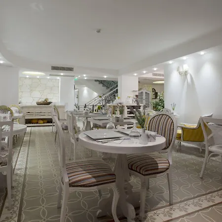 Cella & Ephesus 塞尔丘克