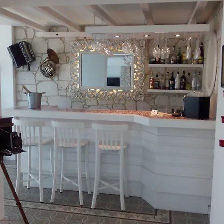 Cella & Ephesus 酒店 3*