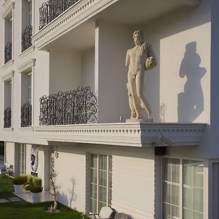 Cella & Ephesus 酒店