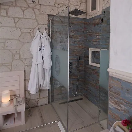 Cella & Ephesus 酒店 3*