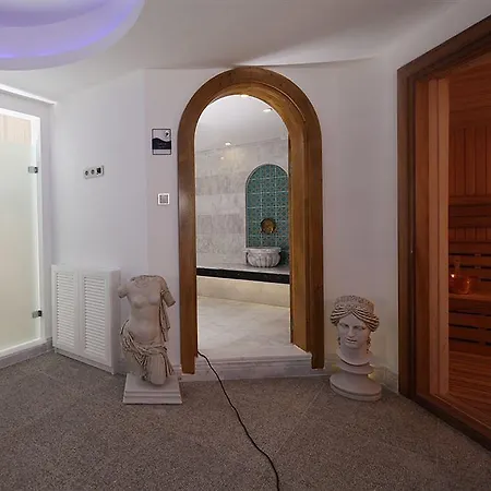 Cella Boutique And Selcuk
