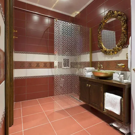 Cella Boutique And Hotel 3*