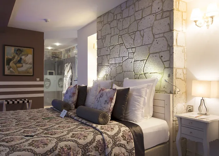 Hotel Cella & Ephesus 3*