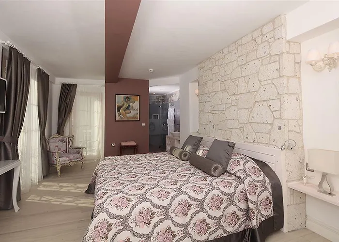 Cella & Ephesus Selçuk