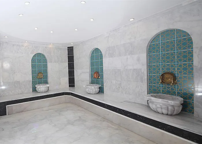 Hotel Cella & Ephesus 3*